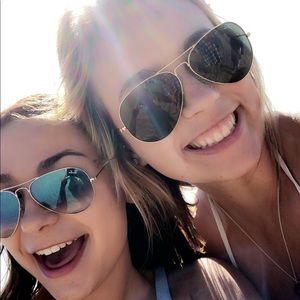 Meet your Posher, Madison